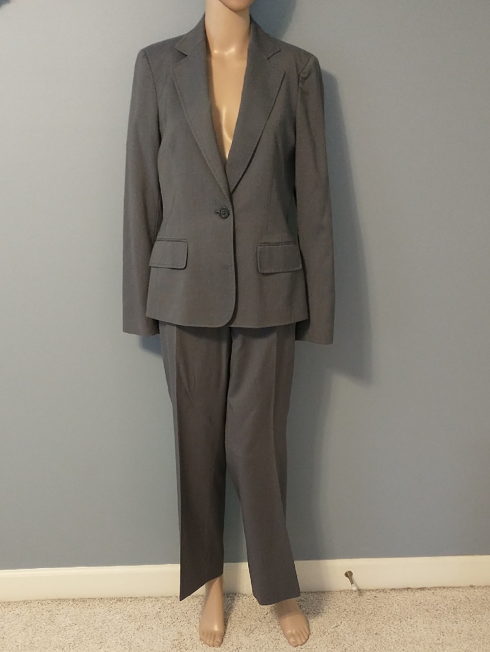 Anne Klein Two Piece Pantsuit